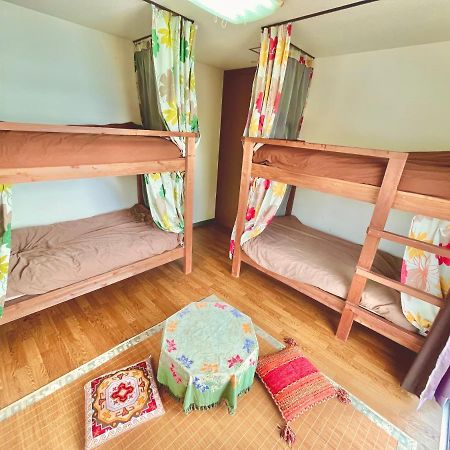 Guest House Waraemon Наґо Екстер'єр фото