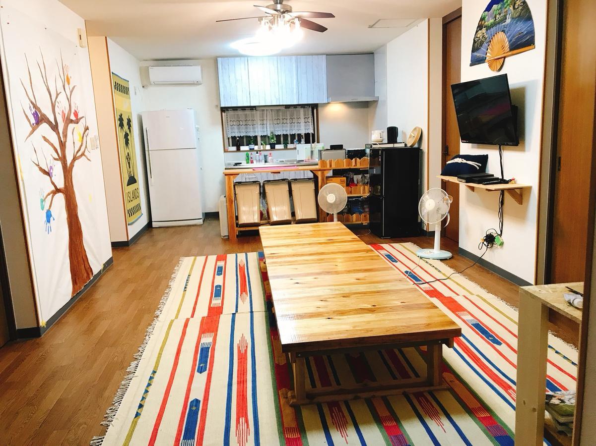Guest House Waraemon Наґо Екстер'єр фото